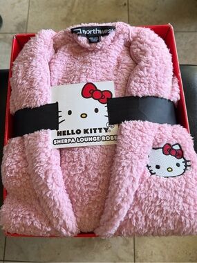 New Hello Kitty Plush Pink Sherpa Robe